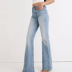 Madewell The Perfect Vintage Flare Jean in Declan Wash